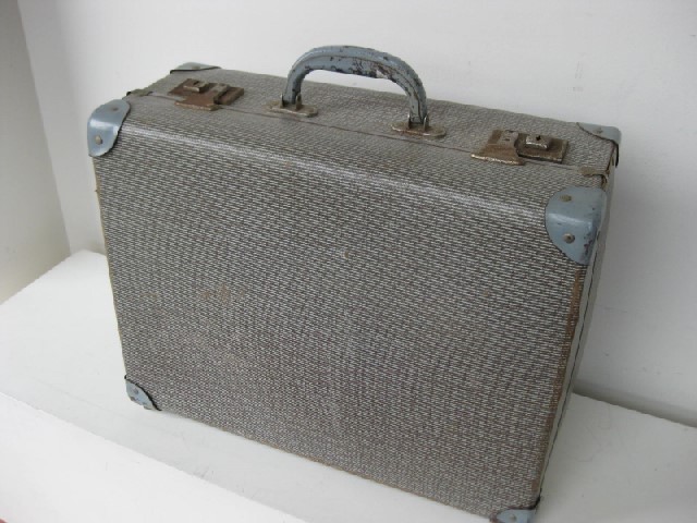 SEWING MACHINE, Pinnack Grey Case